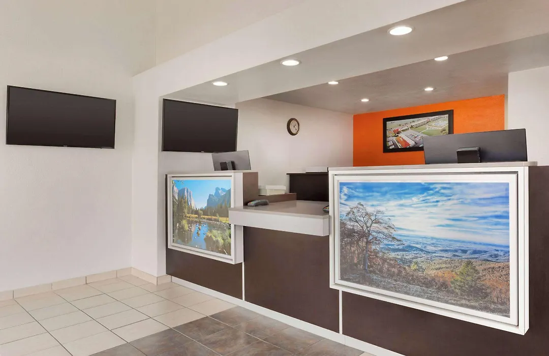 Howard Johnson By Wyndham Harrisonburg-1