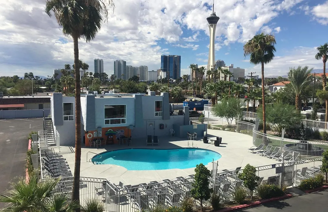 Super 8 By Wyndham Las Vegas North Strip/Fremont St. Area-1