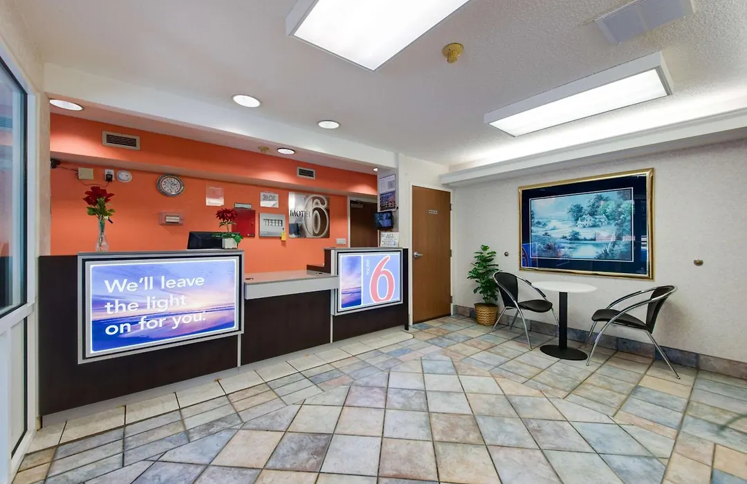 Motel 6-Statesville, Nc-1