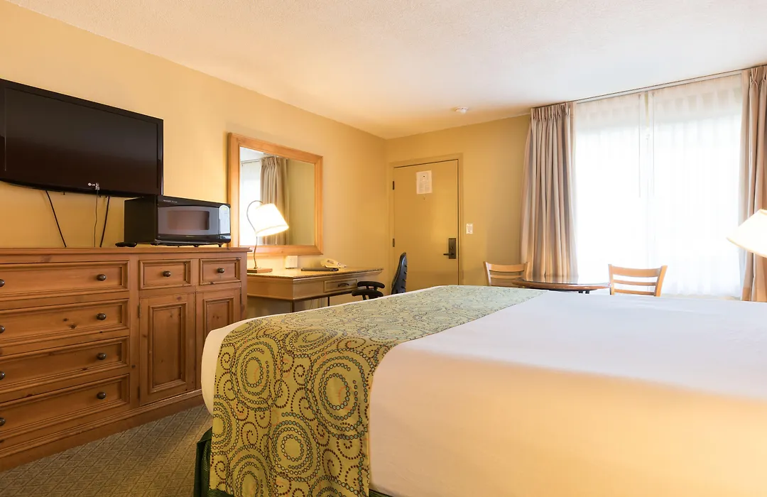 Sandpiper Lodge - Santa Barbara-1