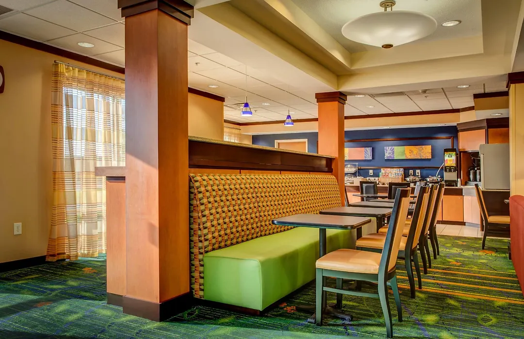 Fairfield Inn And Suites By Marriott Indianapolis/ Noblesville-1