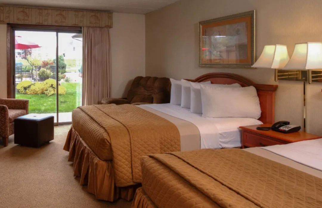 The Foothills Inn-1