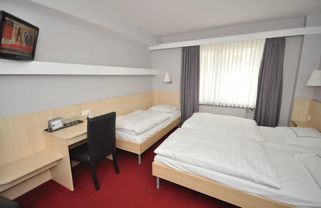 Hotel Empire-1