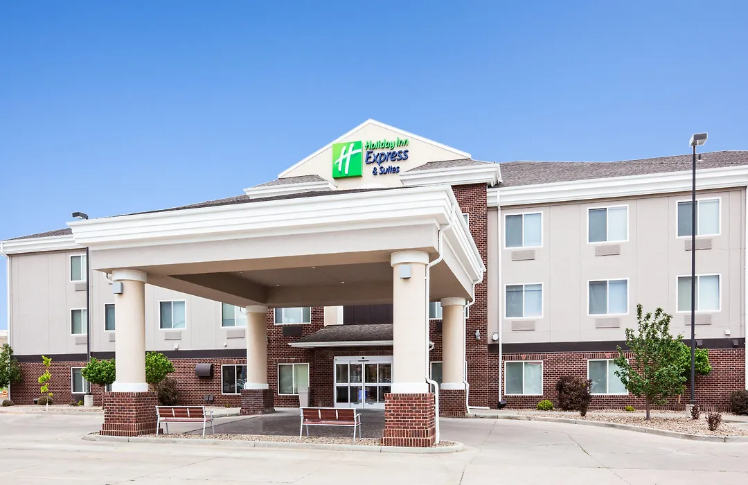 Holiday Inn Express & Suites - Dickinson By Ihg-1