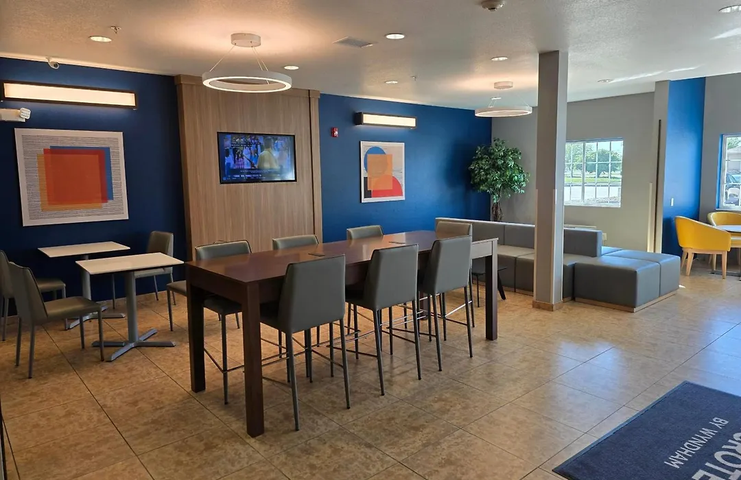 Microtel Inn & Suites By Wyndham Bluffs-1