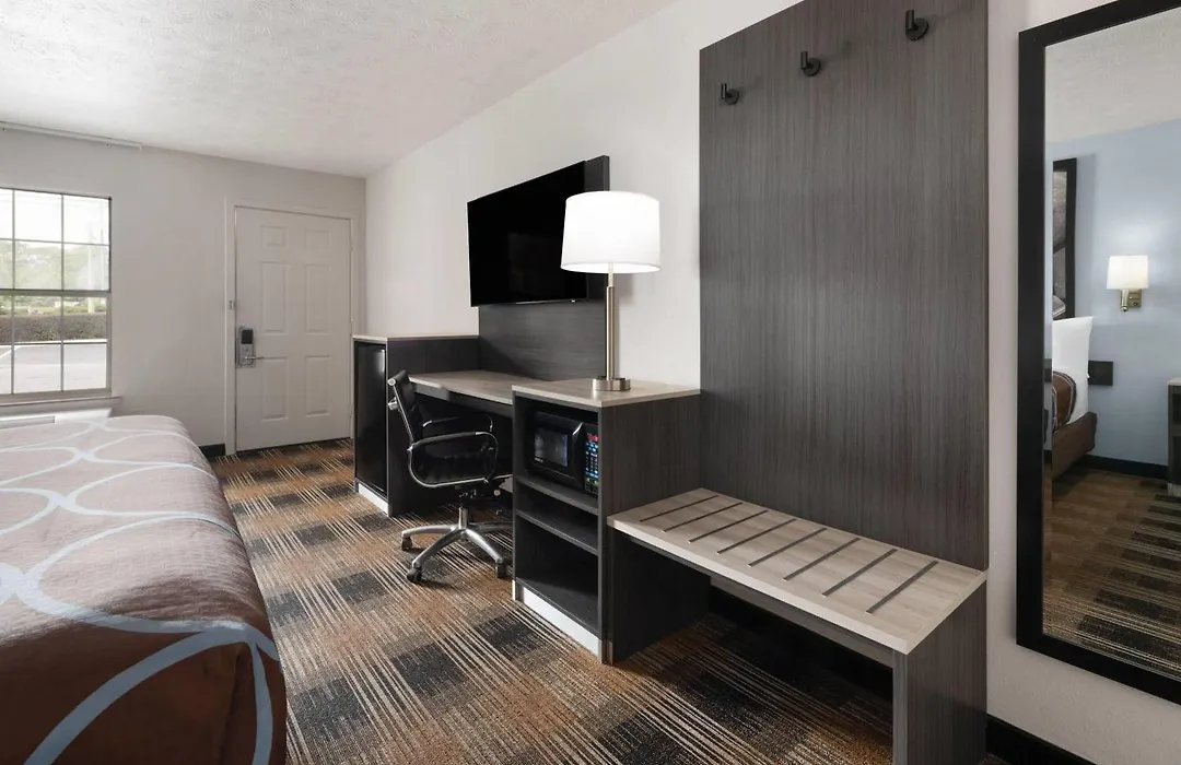 Super 8 By Wyndham Covington-1