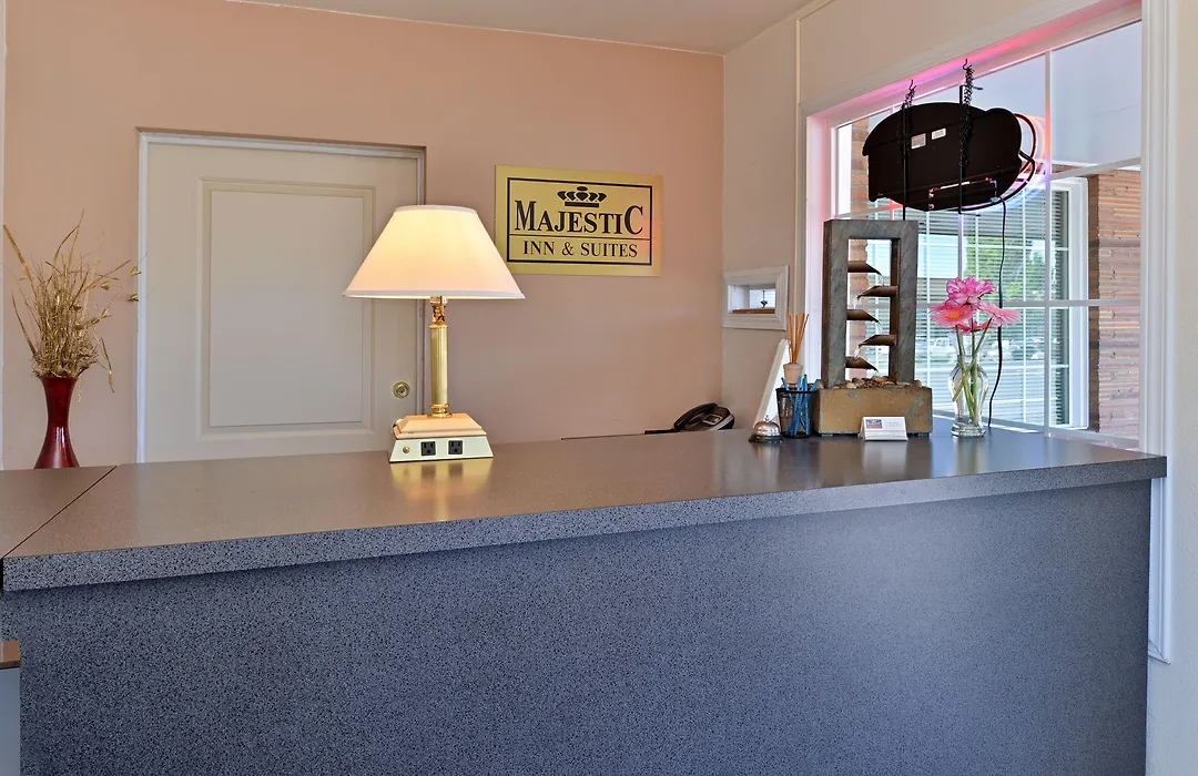 Majestic Inn & Suites-1