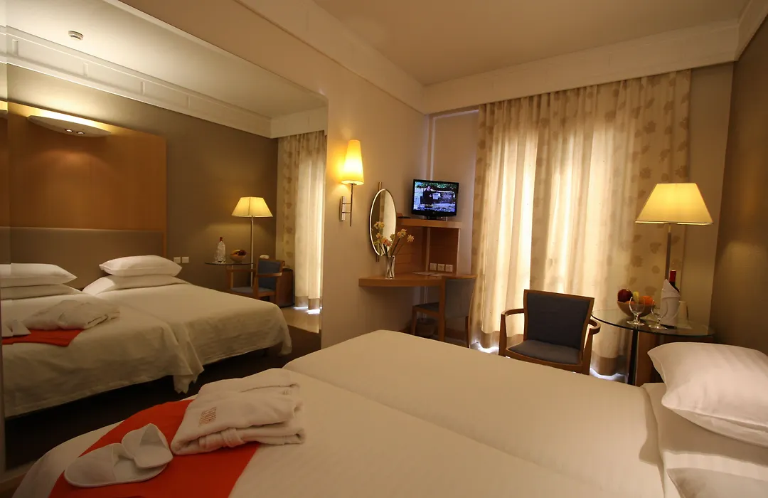 Central Hotel-1