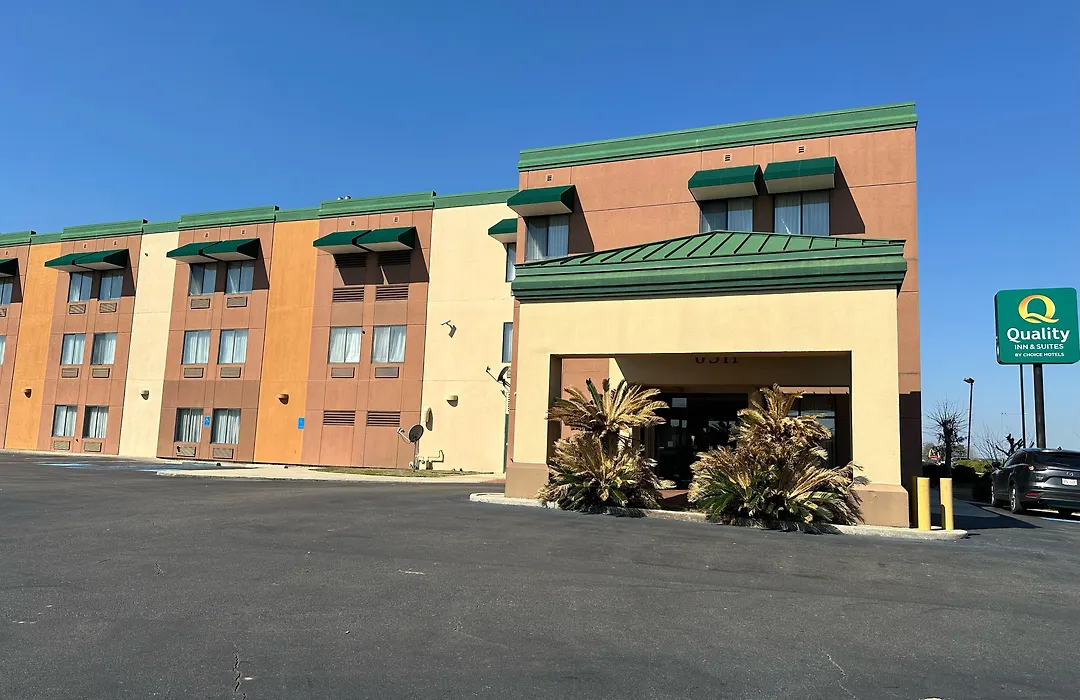 Quality Inn & Suites Hattiesburg North-1