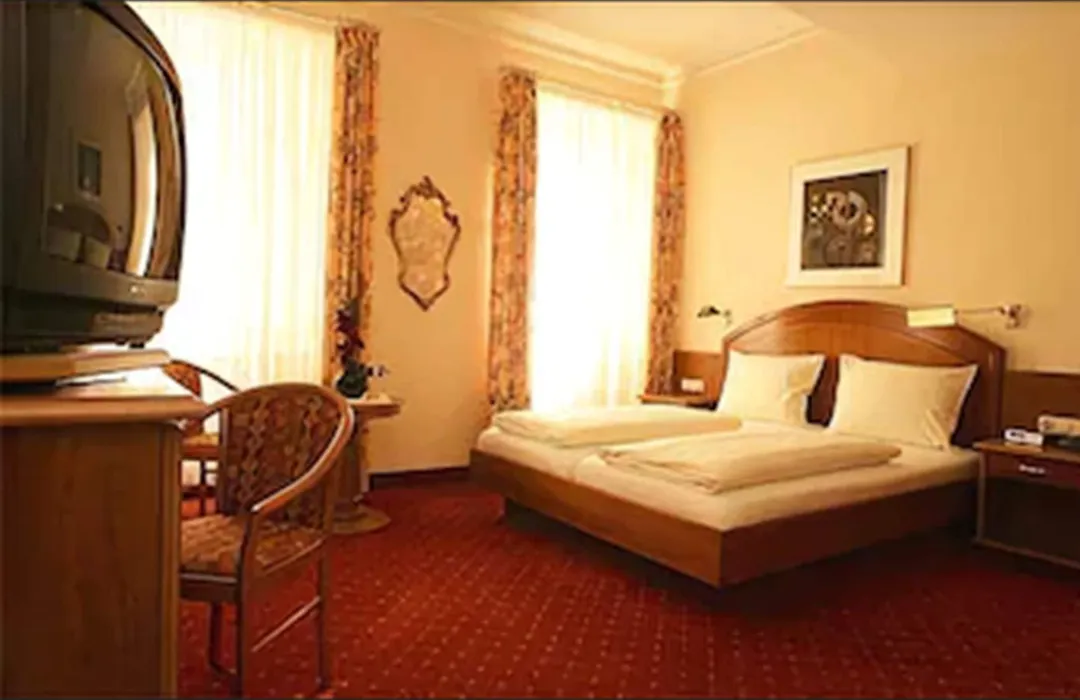 Hotel Schweizer Hof-1