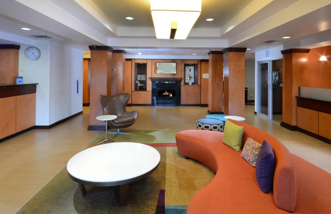 Fairfield Inn & Suites Roanoke Hollins/I-81-1
