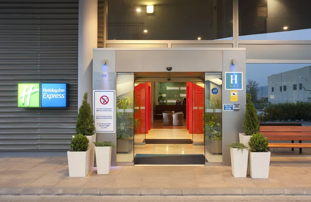 Holiday Inn Express Molins De Rei By Ihg-1