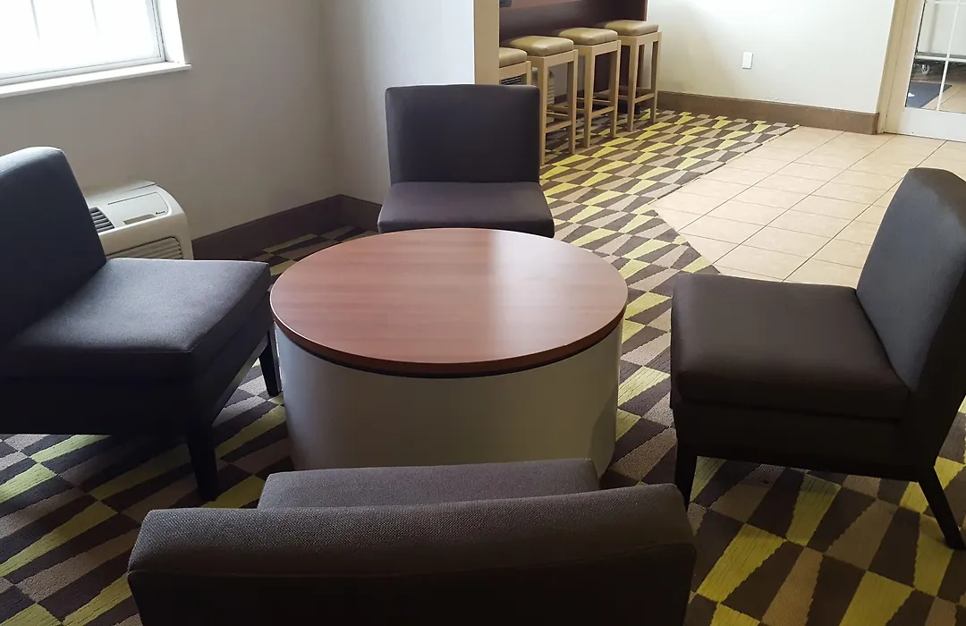 Microtel Inn & Suites By Wyndham Bellevue-1