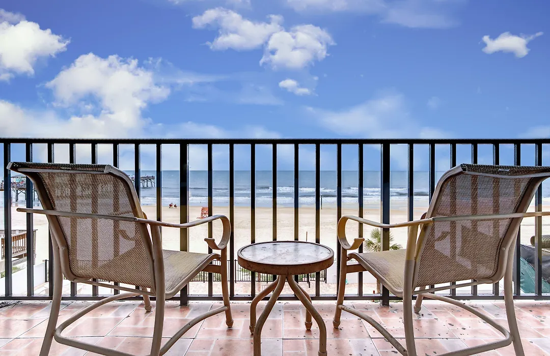 Beach Quarters Daytona-1