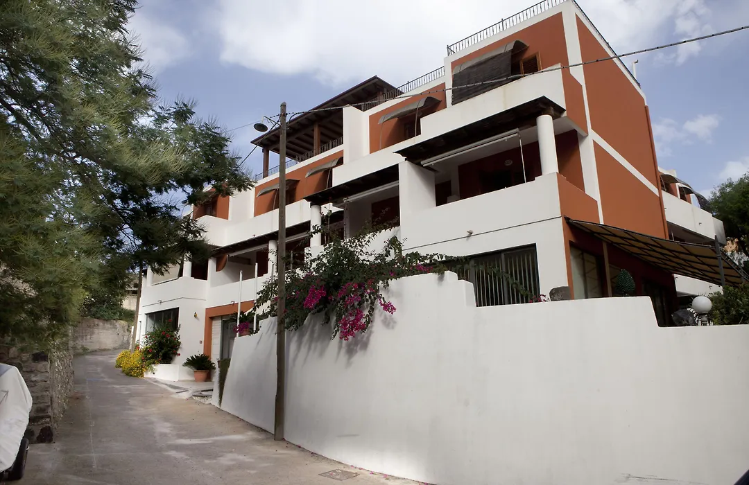 Residence Hotel Baia Portinenti-1