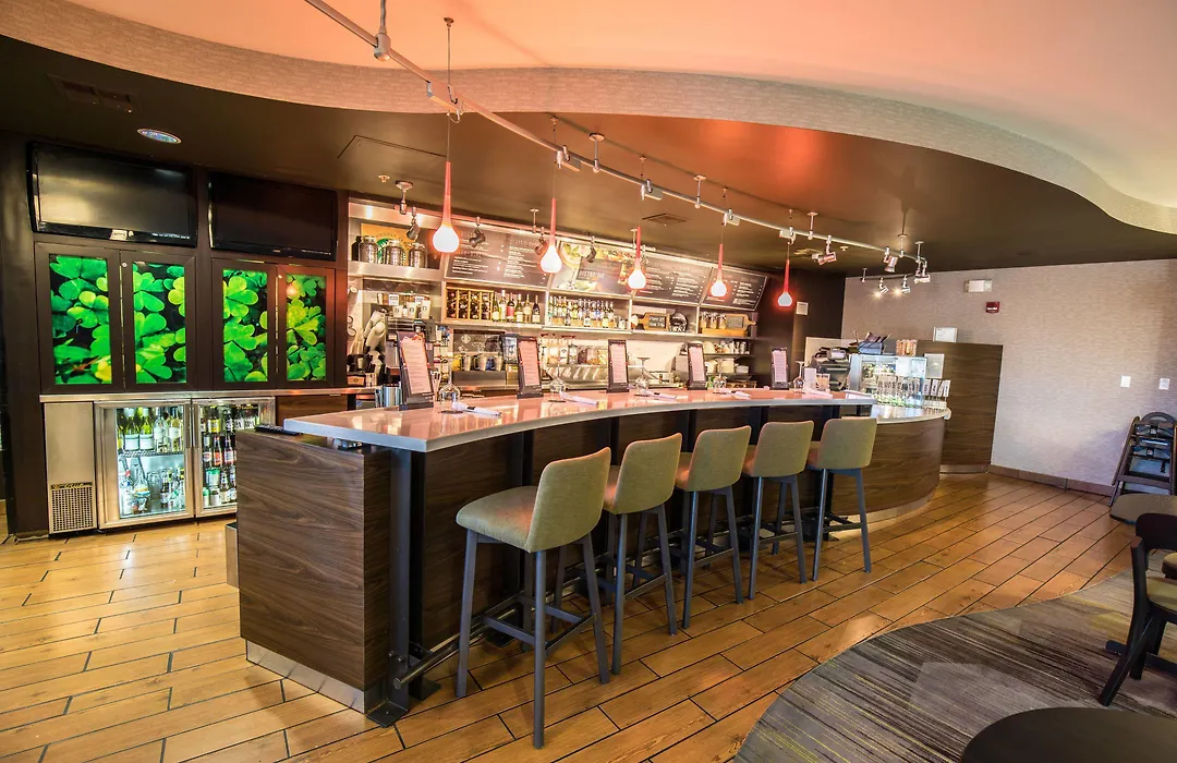 Courtyard By Marriott Merced-1