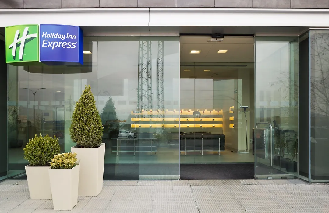 Holiday Inn Express Pamplona By Ihg-1