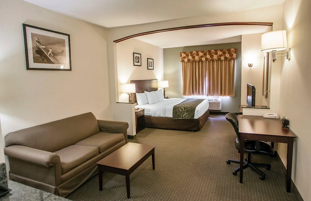 Comfort Suites Elgin Northwest-1