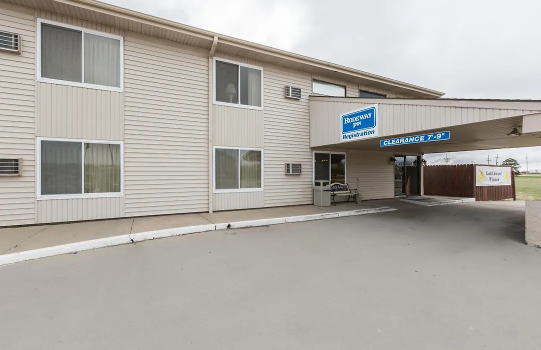Super 8 By Wyndham Grand Island-1