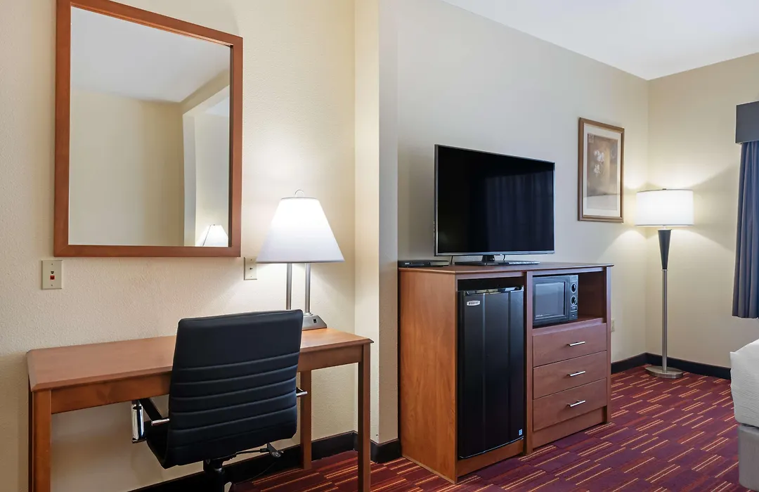 Best Western Laramie Inn & Suites-1
