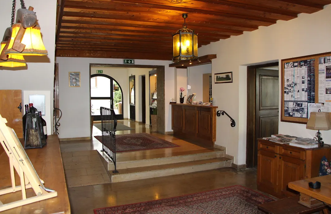 Hotel Schoene Aussicht-1