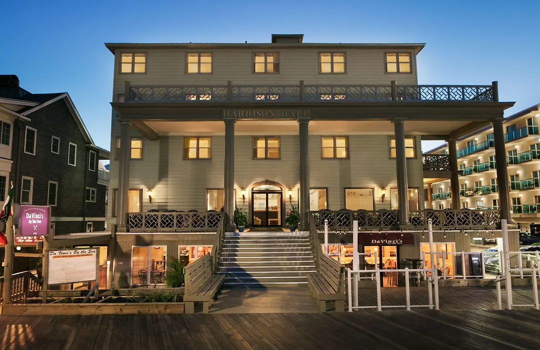 Harrison Hall Hotel-1
