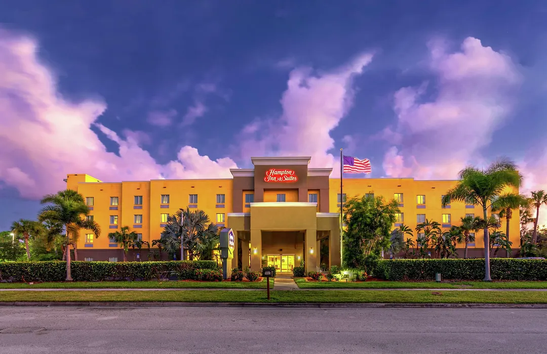 Hampton Inn & Suites - Fort Pierce-1
