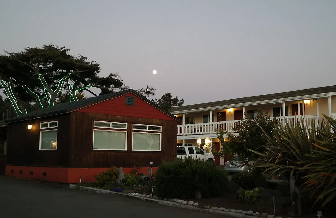 Coast Inn And Spa-1