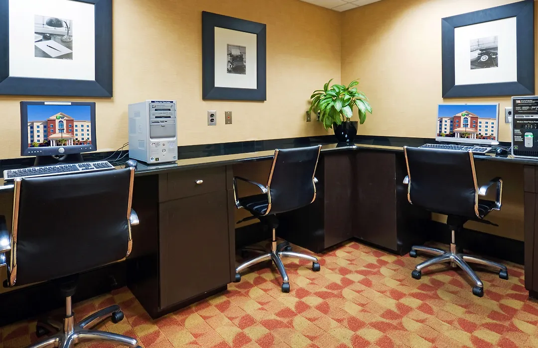 Holiday Inn Express & Suites Columbia-Fort Jackson By Ihg-1