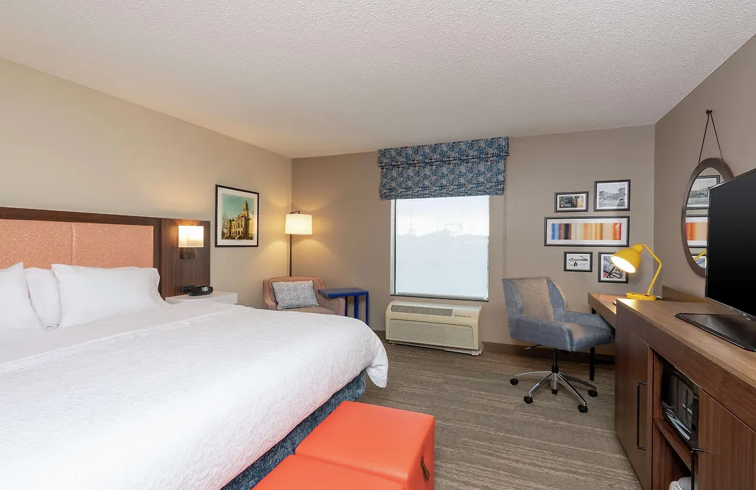 Hampton Inn Warsaw-1