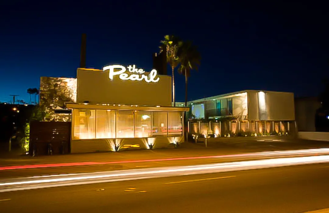 The Pearl Hotel-1