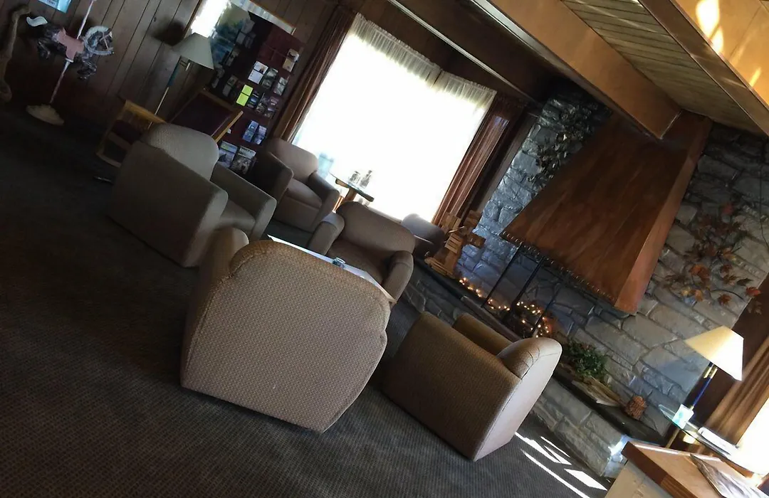 Blue Coast Inn & Suites-1
