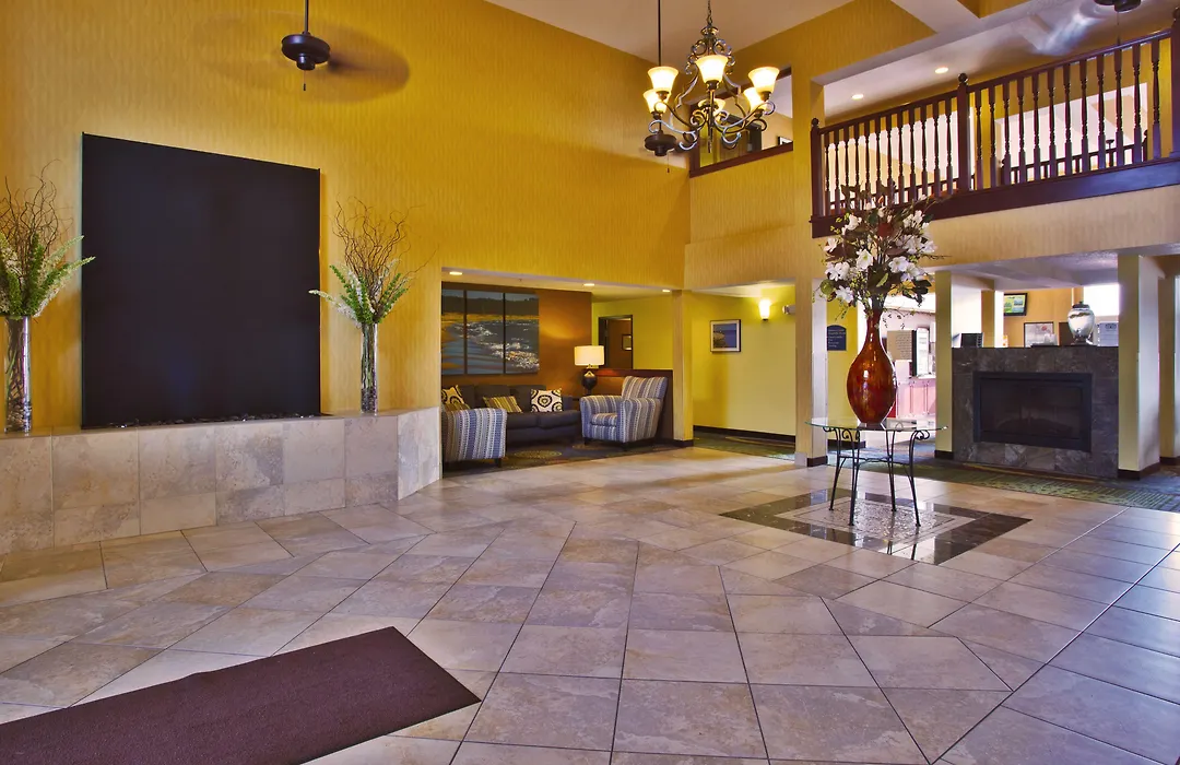 Holiday Inn Express & Suites Petoskey By Ihg-1