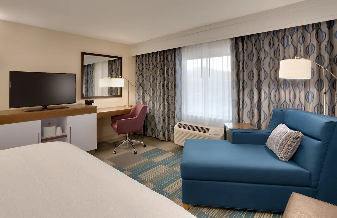 Hampton Inn & Suites Pocatello-1