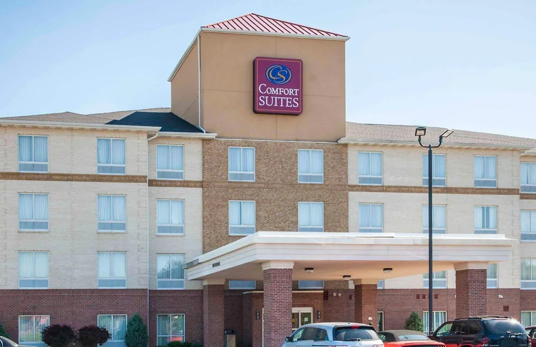 Comfort Suites Southport-1