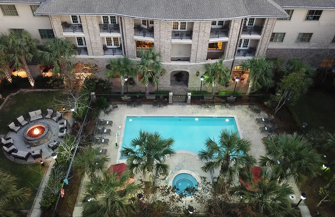 Courtyard Charleston Mount Pleasant-1