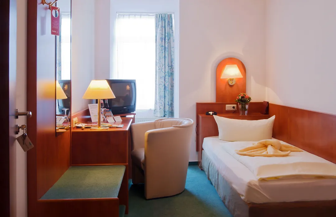 REGIOHOTEL Quedlinburger Hof Quedlinburg-1