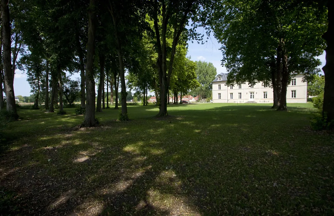 Château De Lazenay - Résidence Hôtelière-1