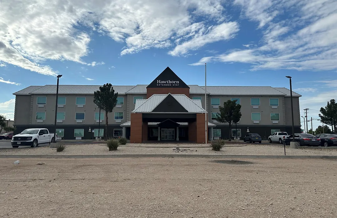 Hawthorn Extended Stay By Wyndham Hobbs-1