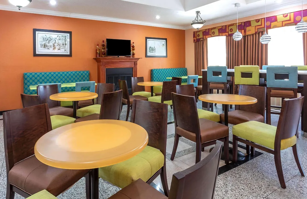 La Quinta Inn & Suites By Wyndham St. Augustine-1