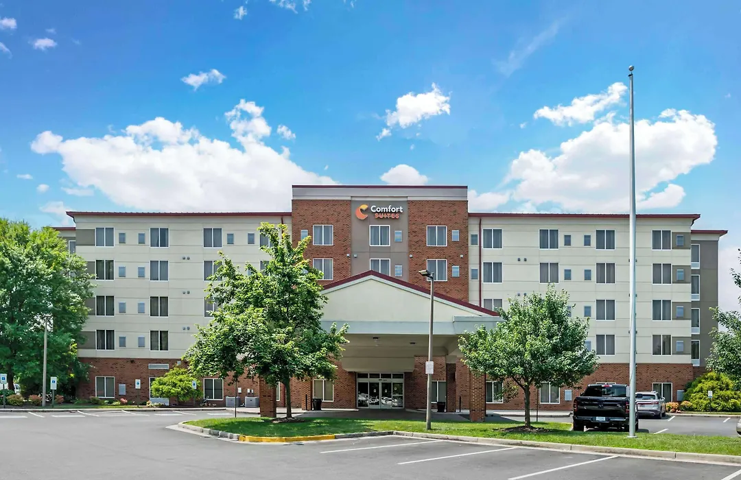 Comfort Suites At Virginia Center Commons-1