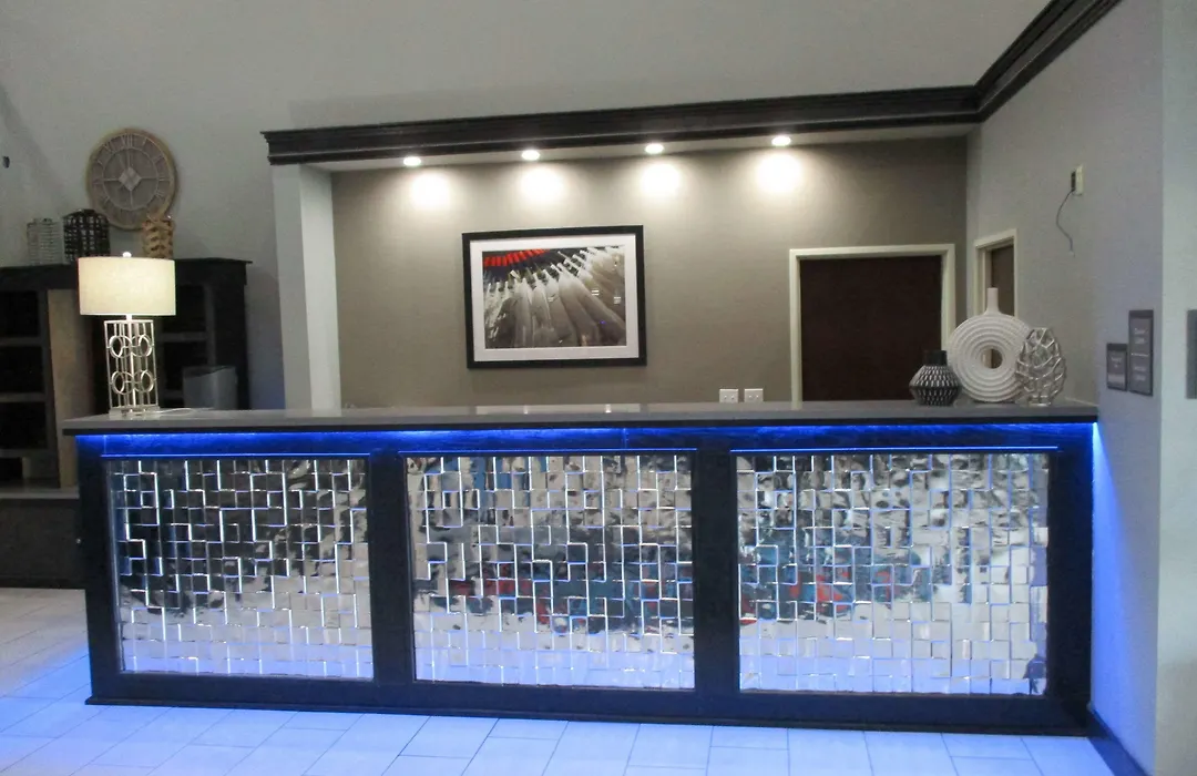 Best Western Atoka Inn & Suites-1