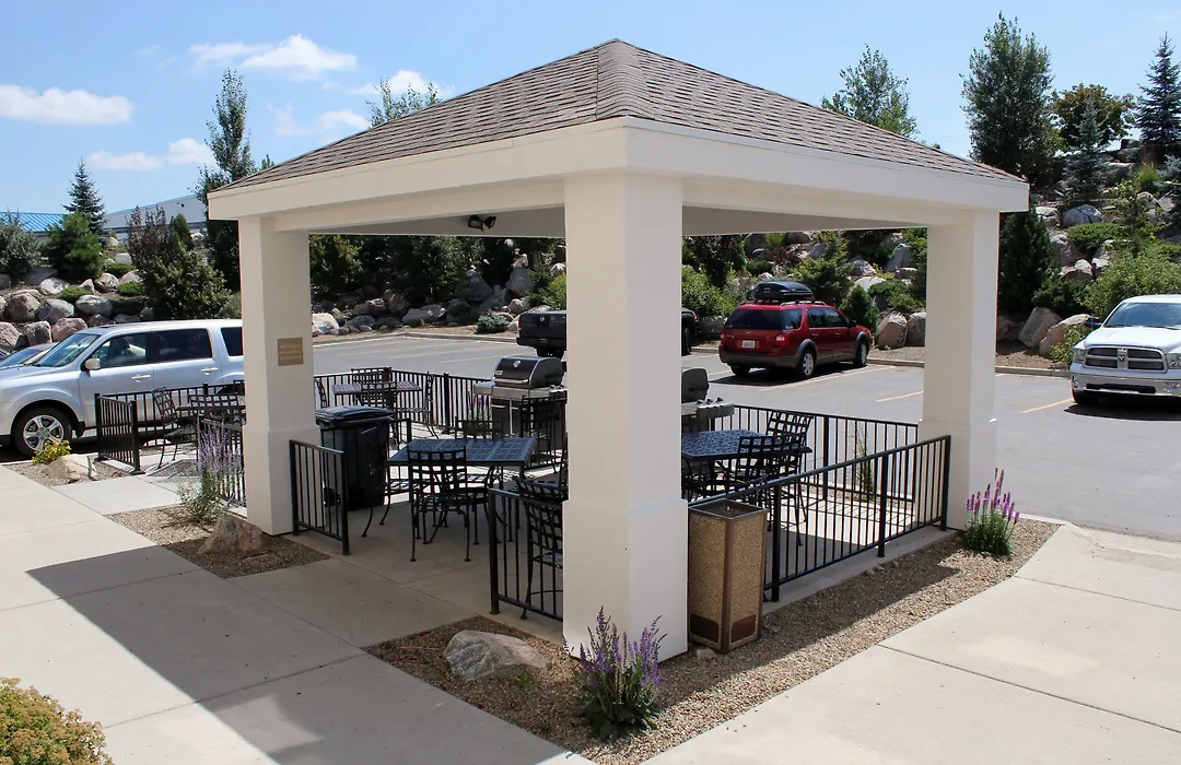 Candlewood Suites Bismarck-1