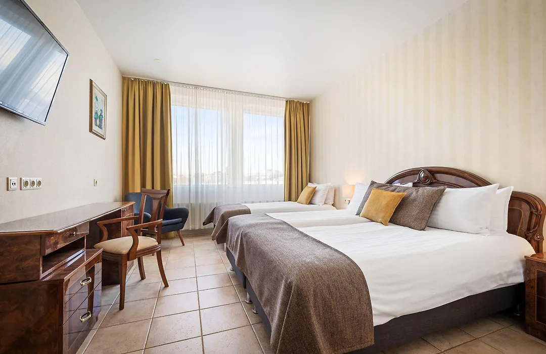 Hotel Smari-1