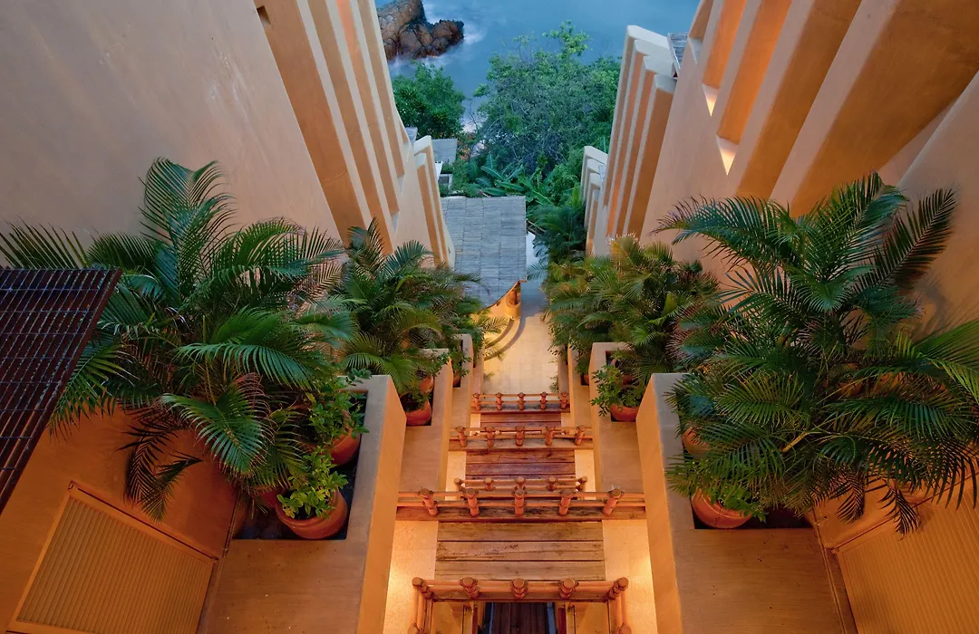 Cala De Mar Resort & Spa Ixtapa-1