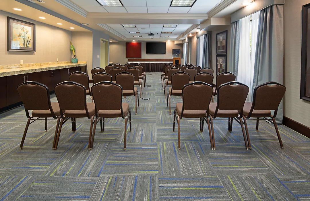 Hampton Inn Visalia-1