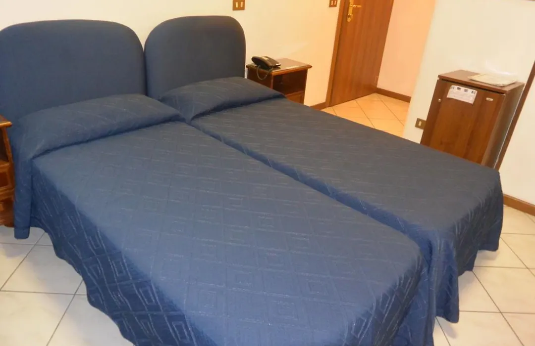 Hotel Italia City Center-1