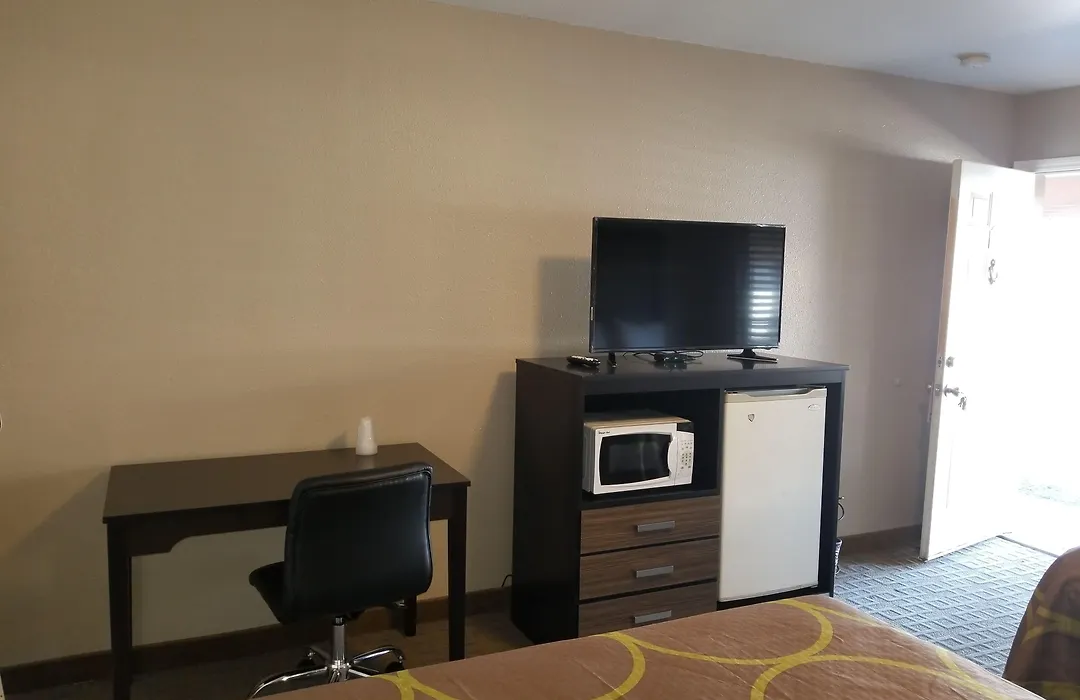 Beverly Lodge-1