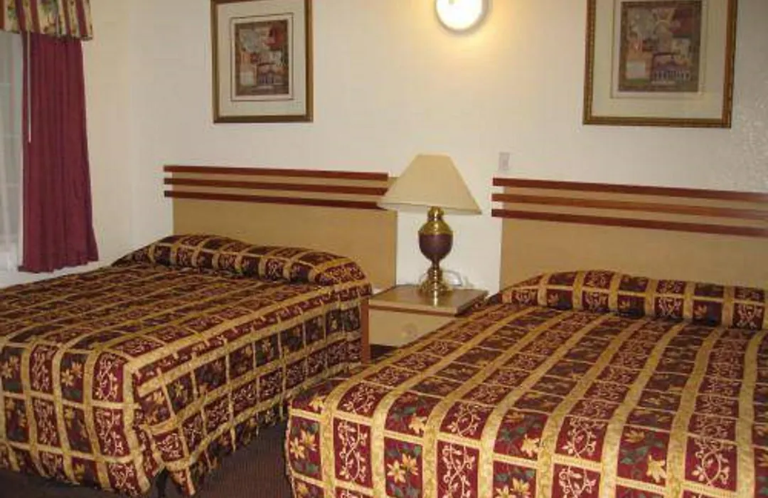 The Palace Inn-1