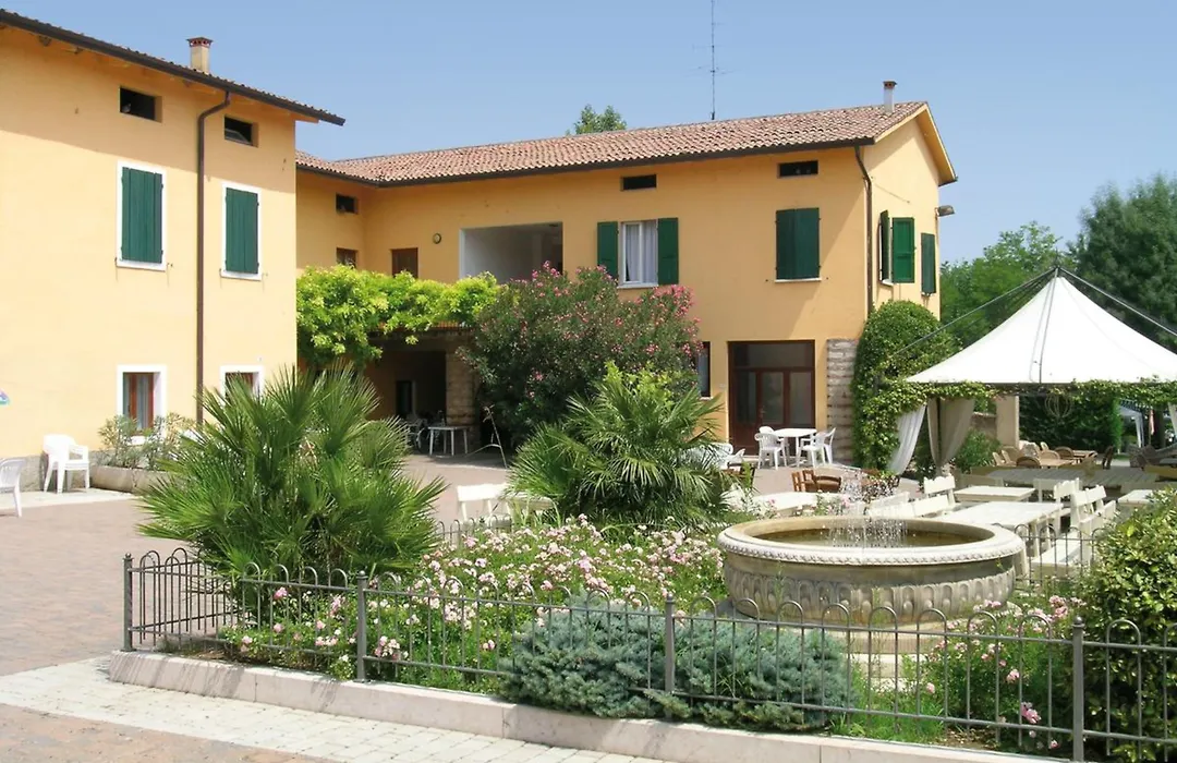 Hotel Bella Italia-1